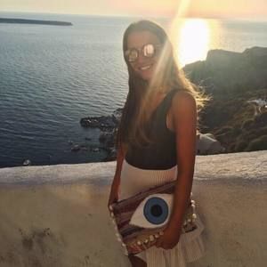 Meet your Posher, Melina